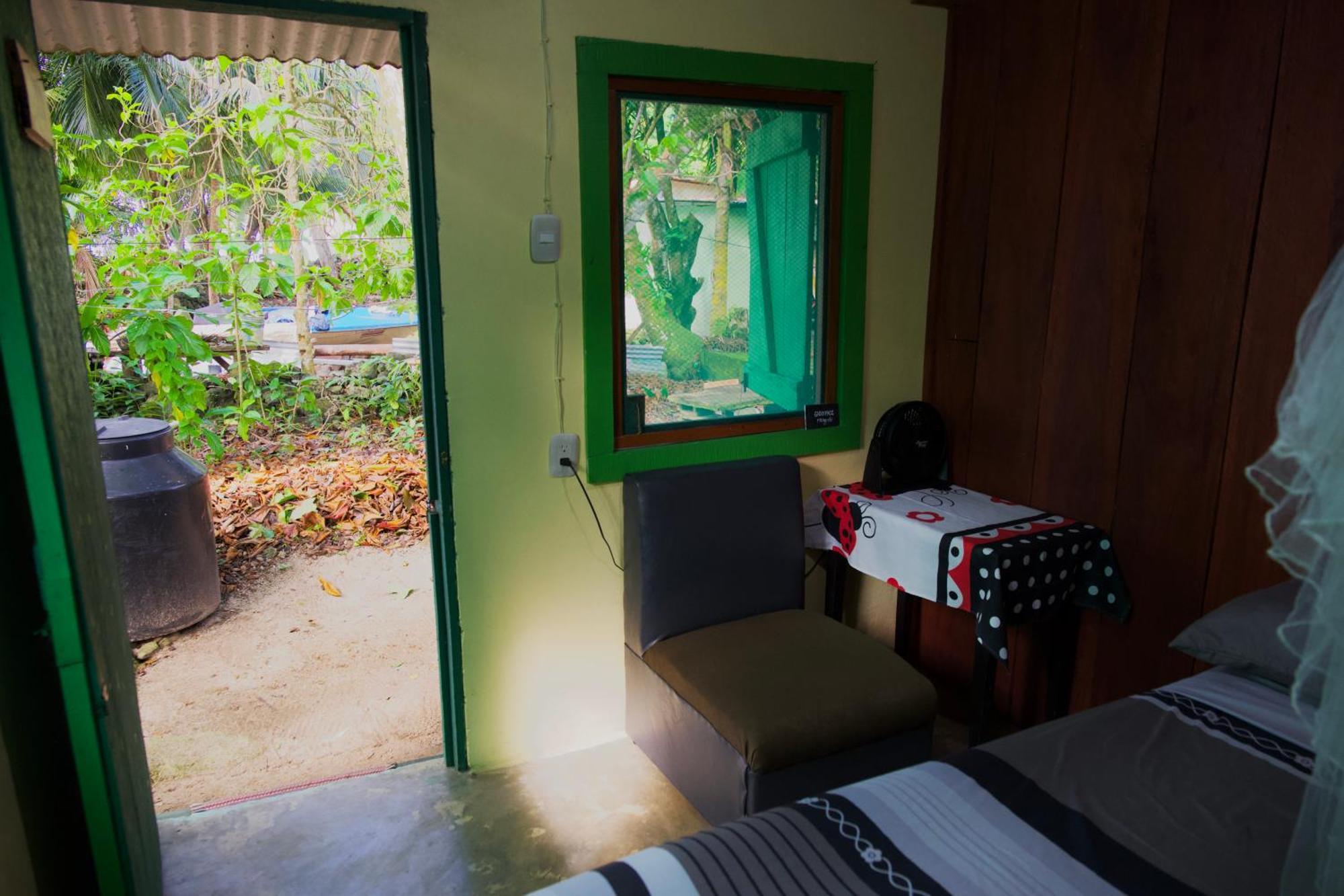 Hostel Casa Mamre Cahuita Zewnętrze zdjęcie
